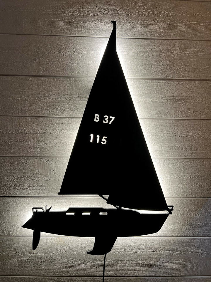 Vägglampa Segelbåt Bavaria 37