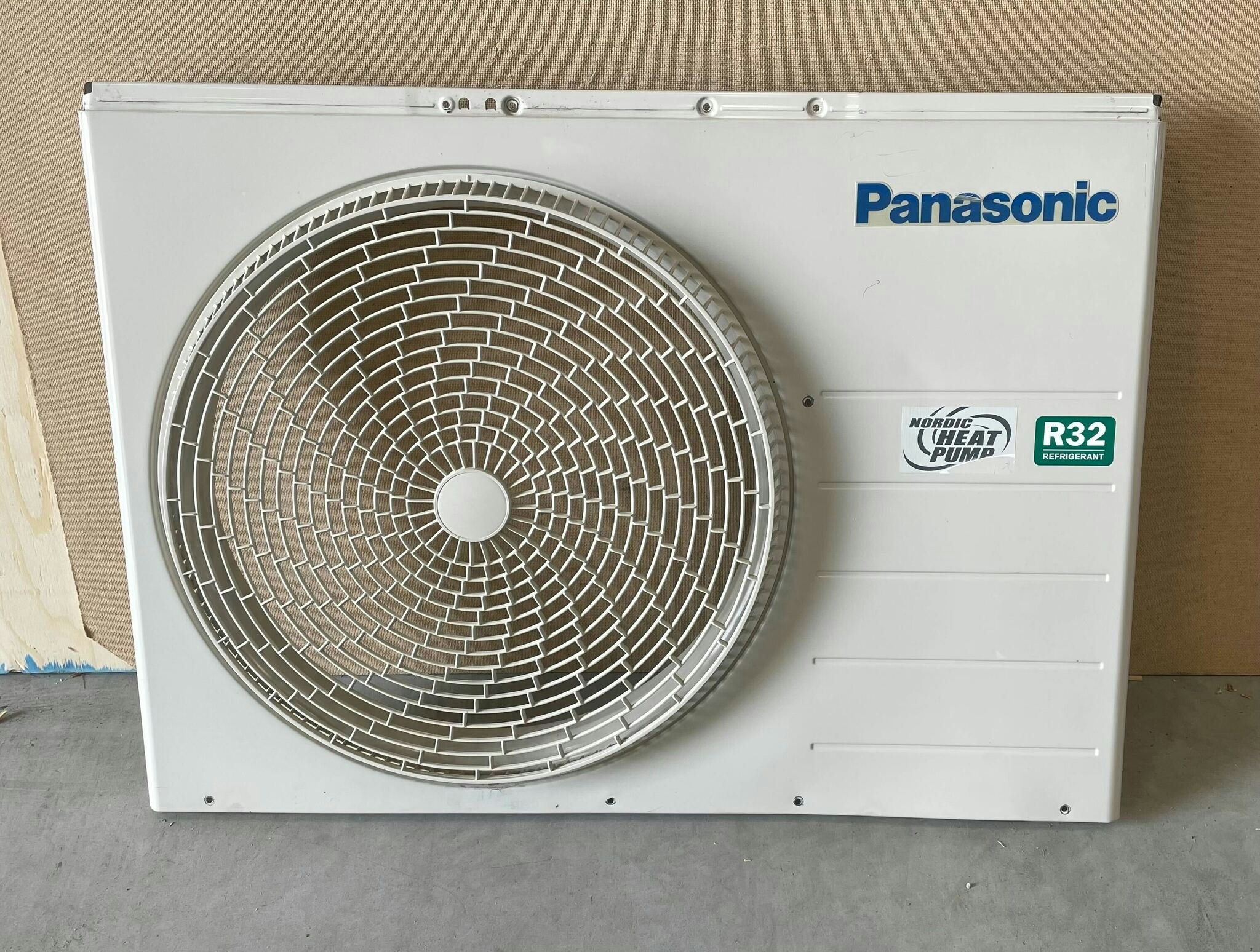 Frontplåt till Panasonic CU-LZ25TKE (CWE06C1441)