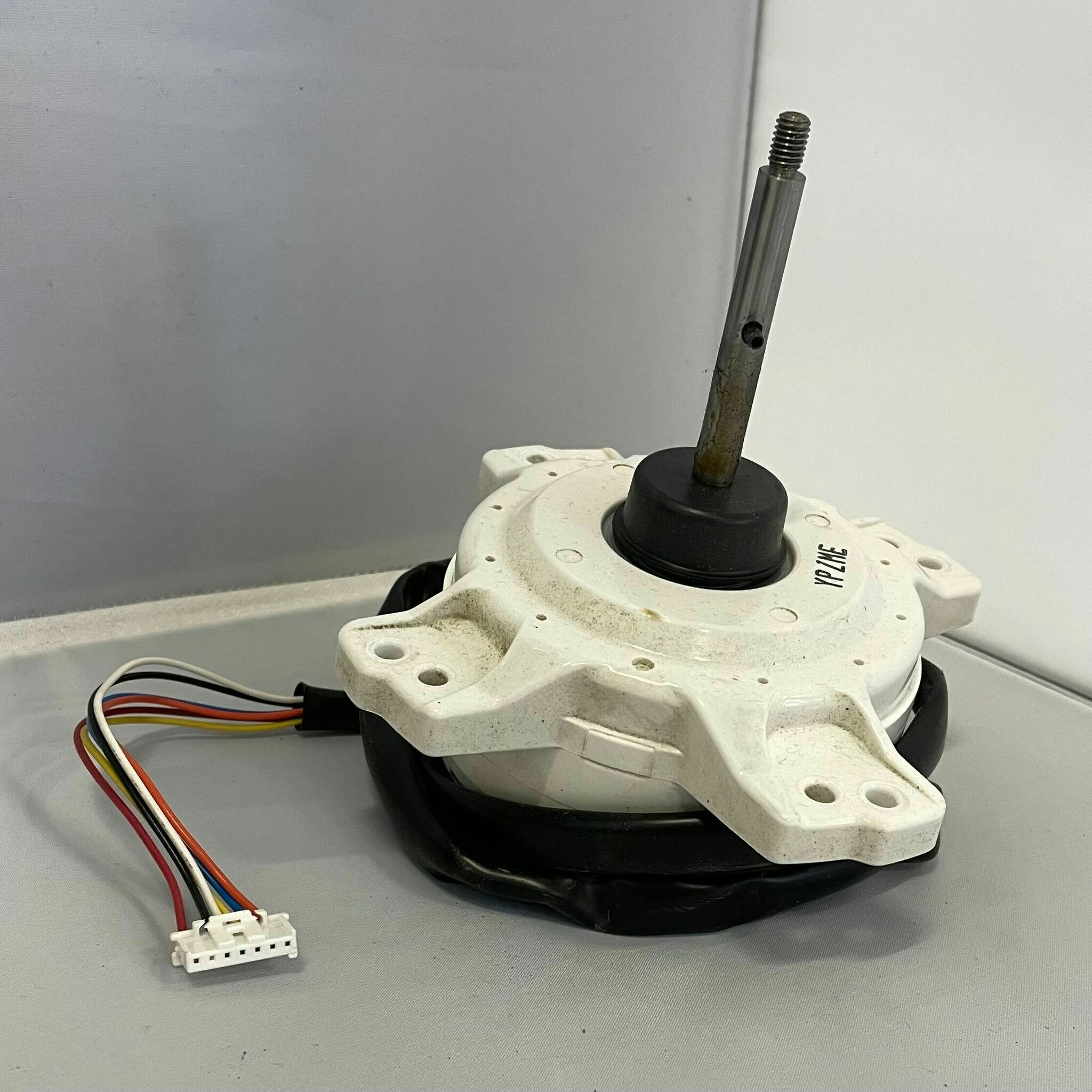 Fan motor for IVT 12PHR-N (ARW8403SH)