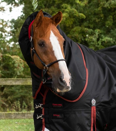 Premier Equine Titan 450g Utedekken med Snug-Fit Hals