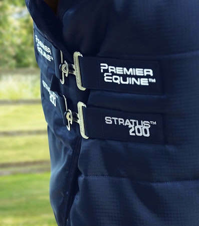 Premier Equine "Stratus" Stalldekken med hals - 200g