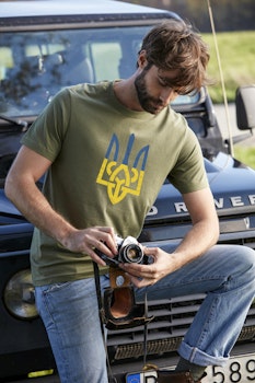 T-Shirt För Ukraina Oliv