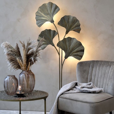 Lampa för golv med 4 blad