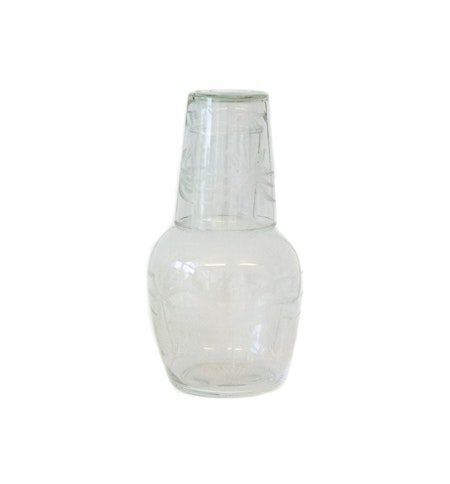 Decanter with palm tree cut