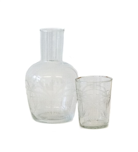 Decanter with palm tree cut