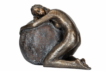 Staty Embrace Poly