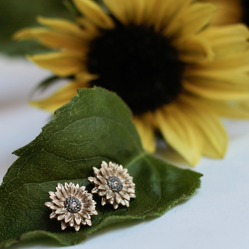 Miss Sunflower Earrings - Bronze