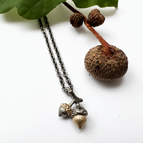 Seeds of Love Twin Acorn Halskette – Bronze