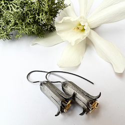 Delicious Flowers Earrings - Oxidized Silver