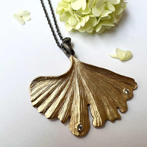 Necklace Ebisu Ginkgo - Bronze/Gold