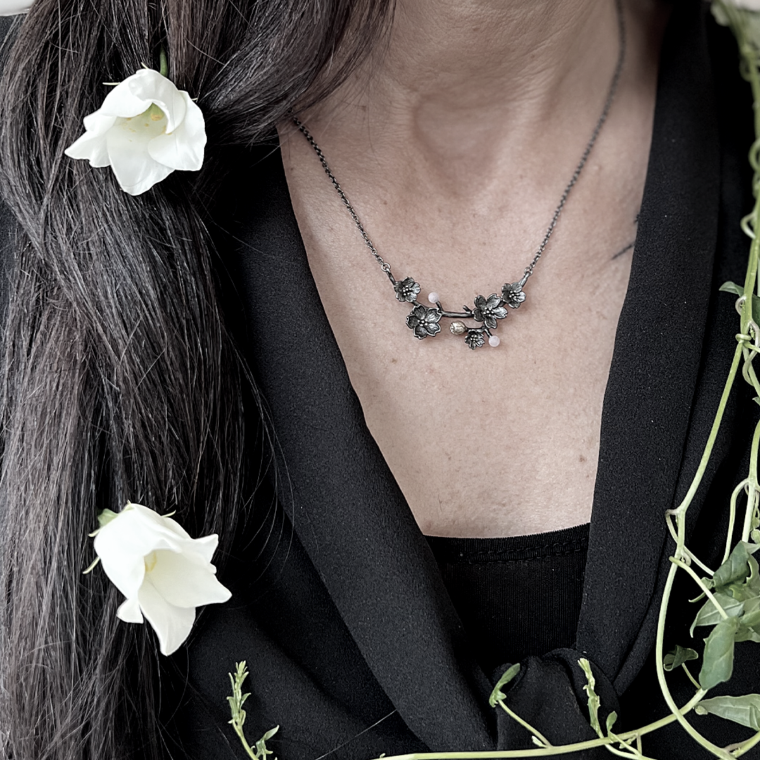 Seki Sakura halskæde - Bronze - Guldsmed Malmø - Unikke smykker - Lotta  Jewellery