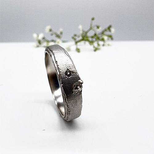 Misty Forest Ammil Ring - 18K White Gold with Rhodium