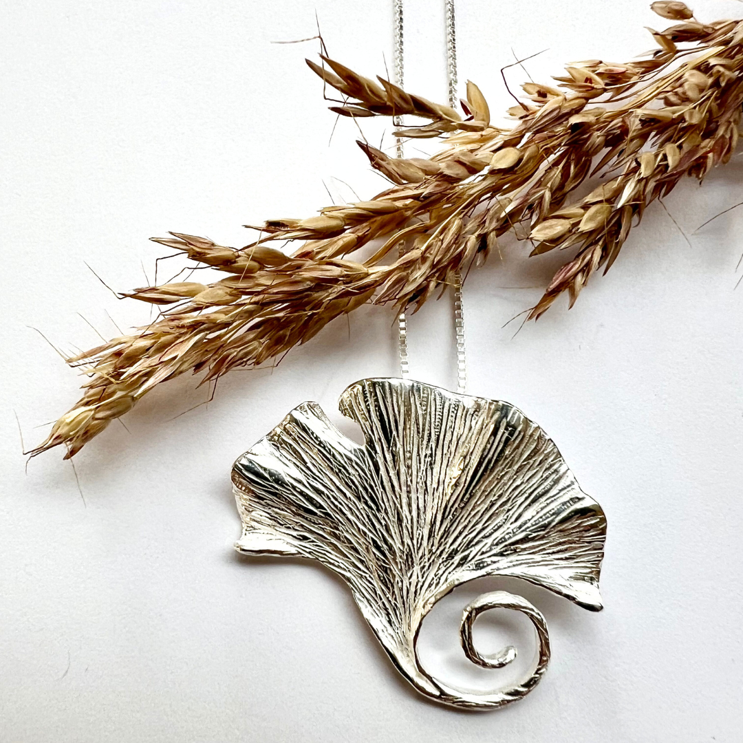 Necklace Petite Ginkgo Leaf - Silver