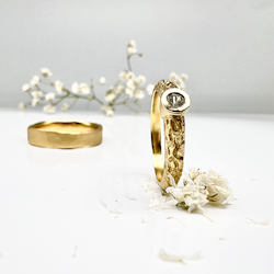 Misty Forest "Mizzle" Ring - 18K Gulguld