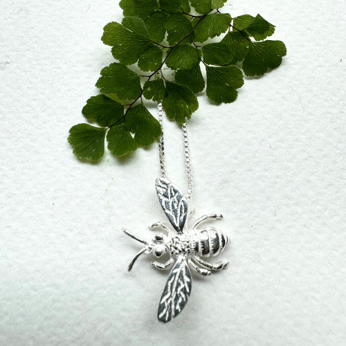 Necklace Wild bee - Silver