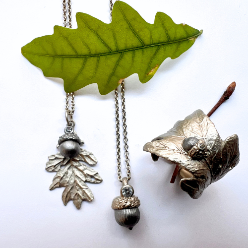 Necklace Tiny Mighty Oak - Gold/Bronze