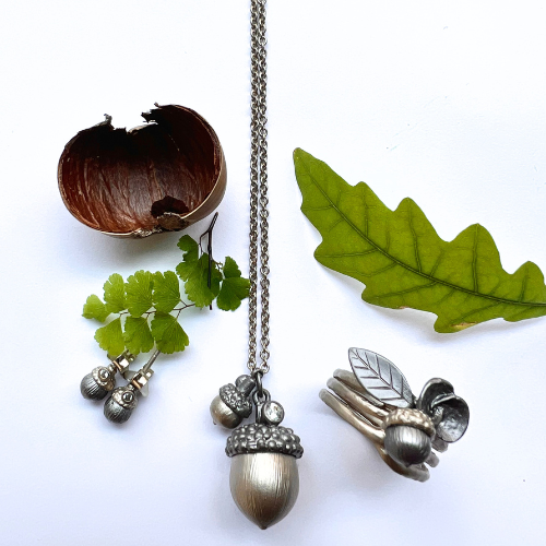 Necklace Seeds of the Oak- Gold/Bronze