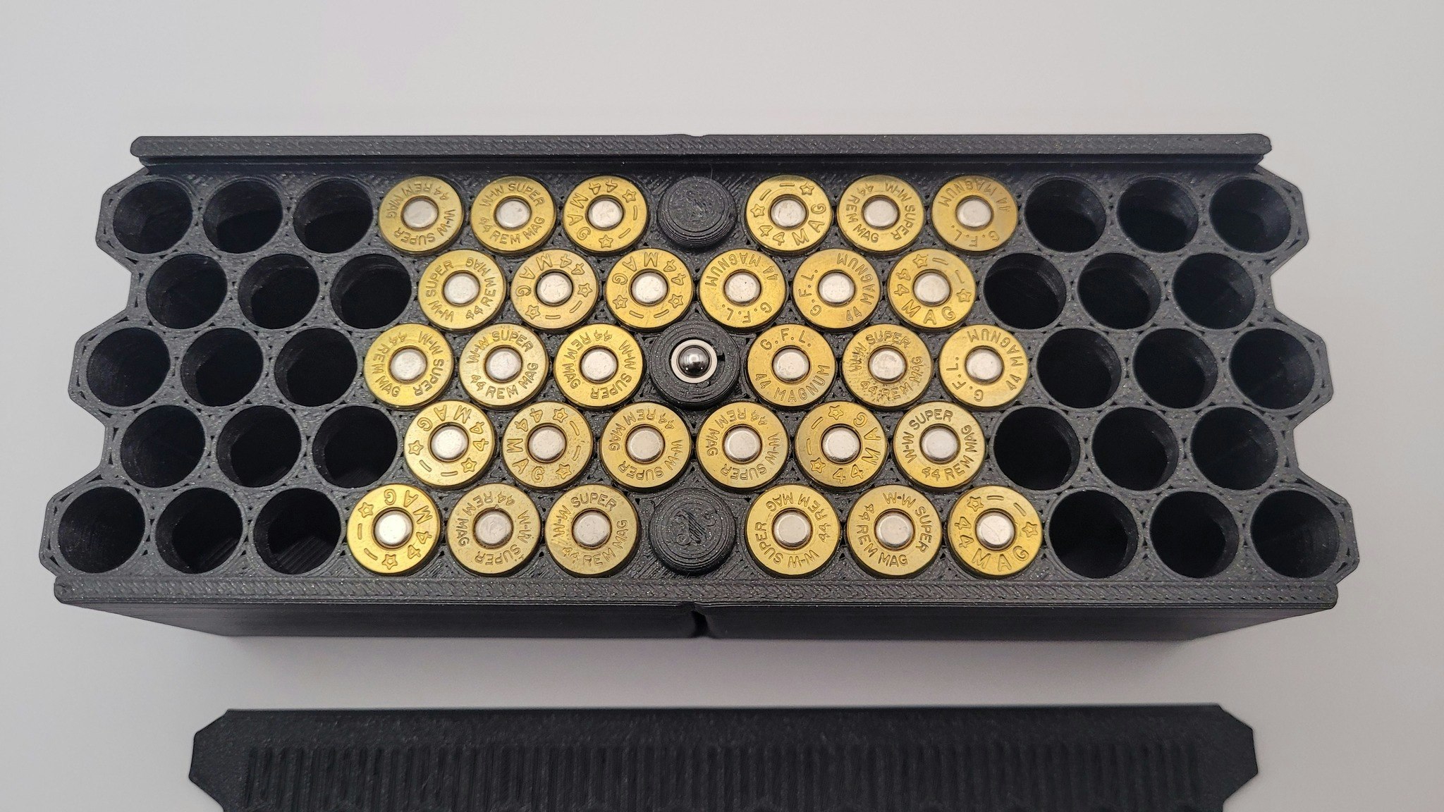 .44mag Bikube