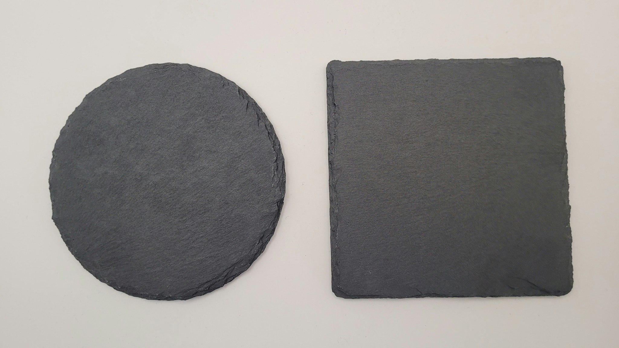 Skifer bordskåner/coaster med egendefinert logo/tekst
