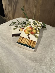 Tändstickor med äpple