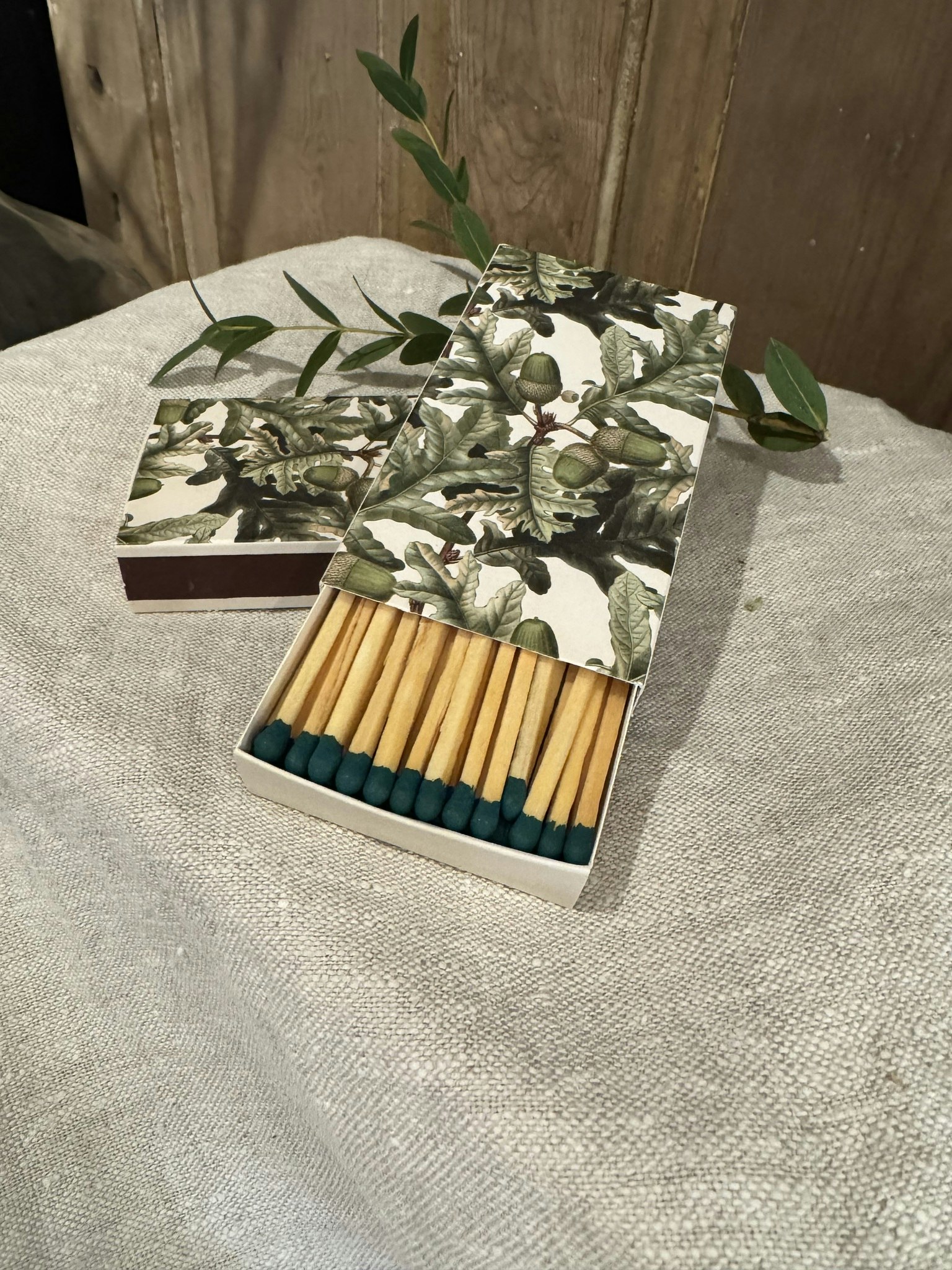 Tändstickor med ekollon