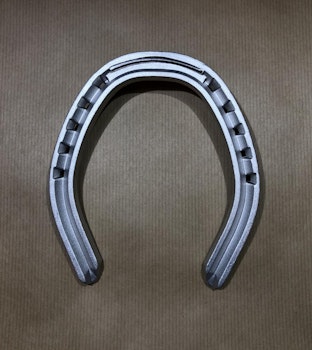 Mustad Baksko med stålilägg, aluminium
