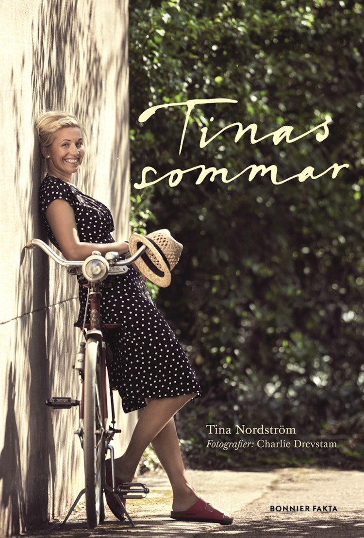 Tinas sommar - finns i Rutströms bokhandel