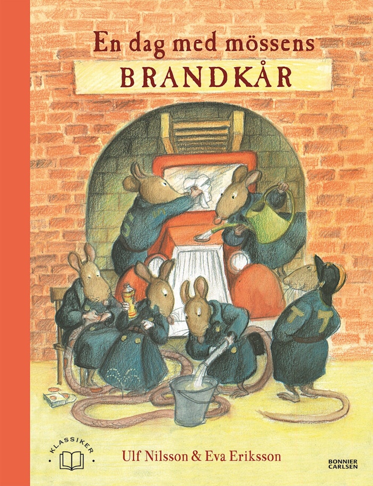 En dag med mössens brandkår - finns i Rutströms bokhandel
