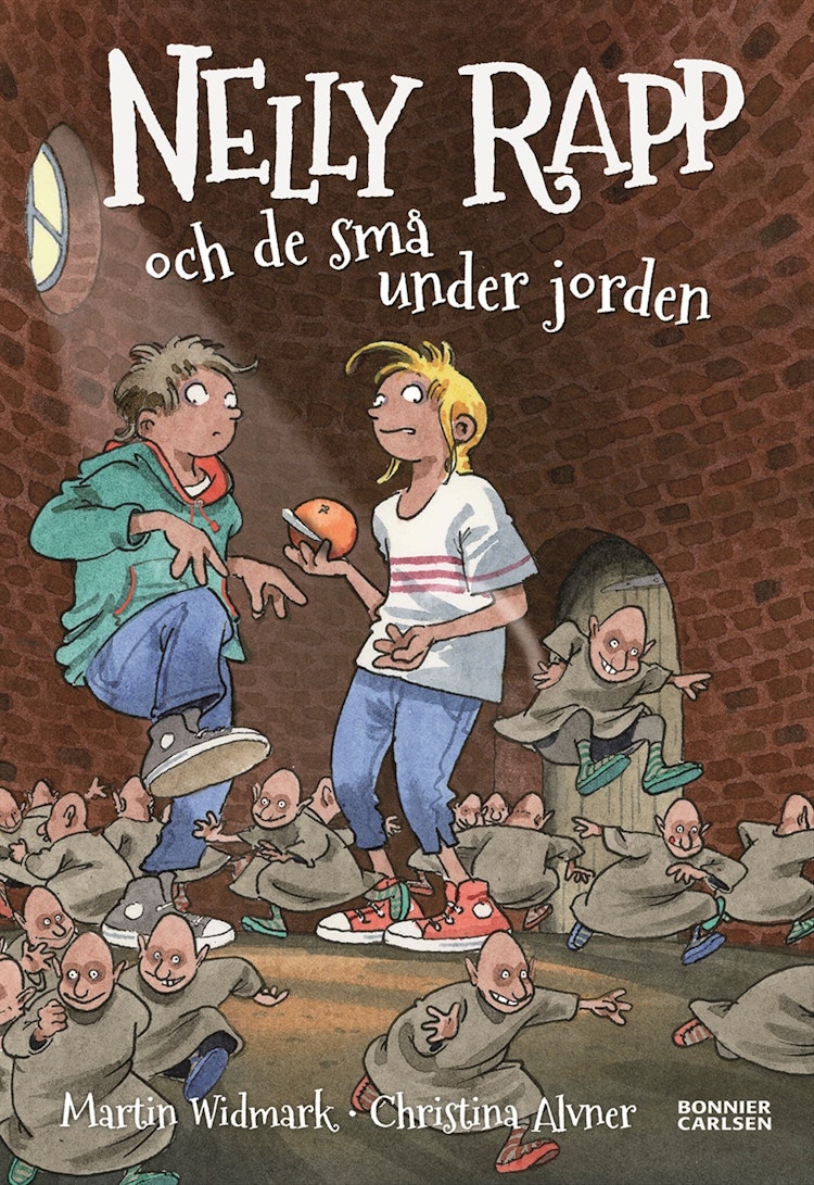 Nelly Rapp och de små under jorden - finns i Rutströms bokhandel