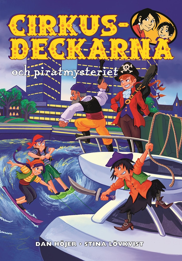 Cirkusdeckarna och piratmysteriet - finns i Rutströms bokhandel