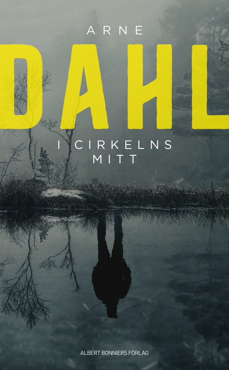 I cirkelns mitt - finns i Rutströms bokhandel