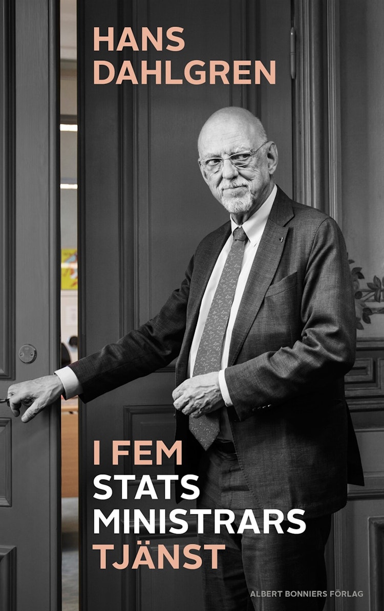 I fem statsministrars tjänst - finns i Rutströms bokhandel