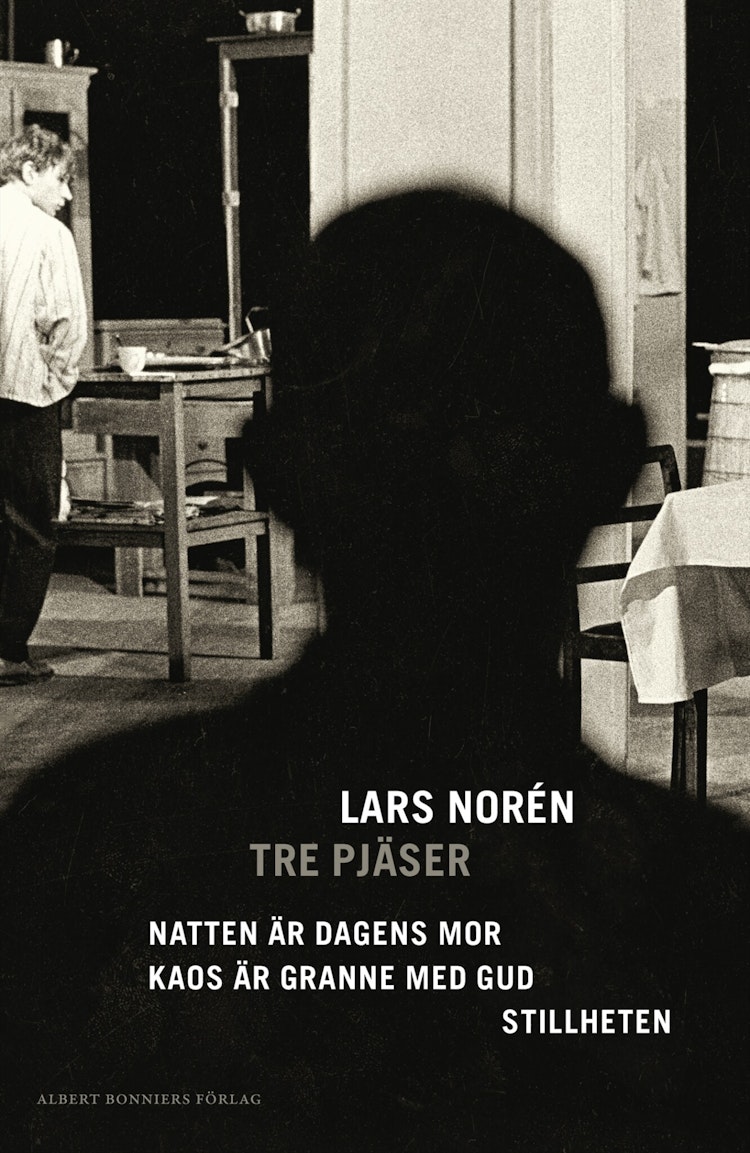 Tre pjäser - finns i Rutströms bokhandel