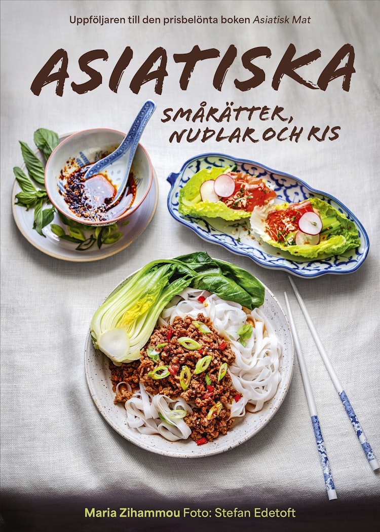 Asiatiska smårätter, nudlar och ris - finns i Rutströms bokhandel