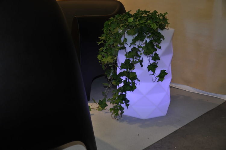 Vondom Marquis RGB LED Flower Pot - JM Ferrero