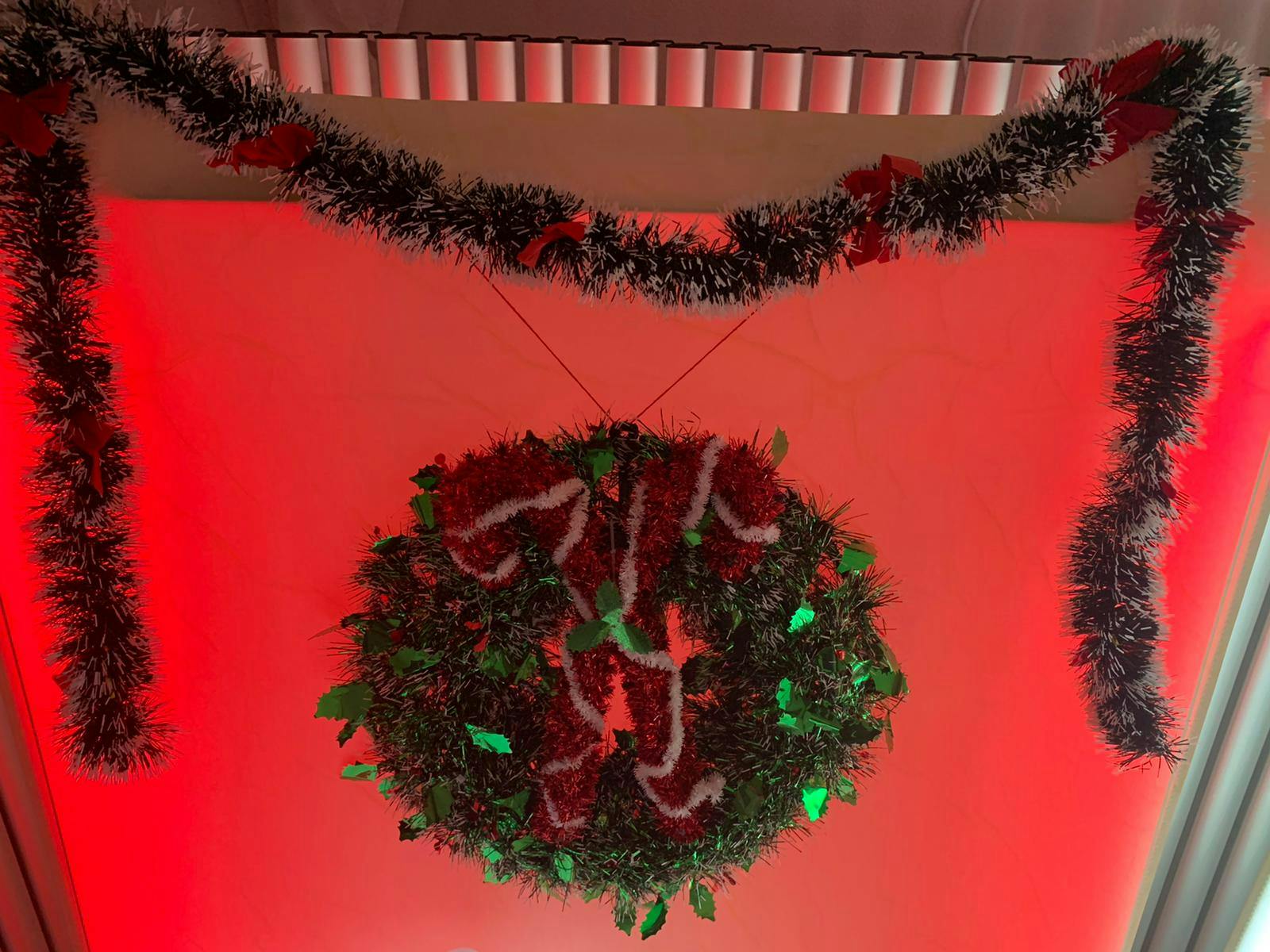 Hyr julpaket med LED väggar och kuber