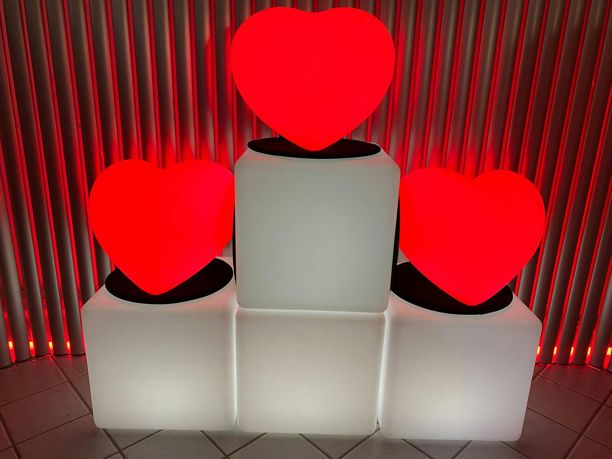 Kärlekstrappa - LED hjärta och kuber