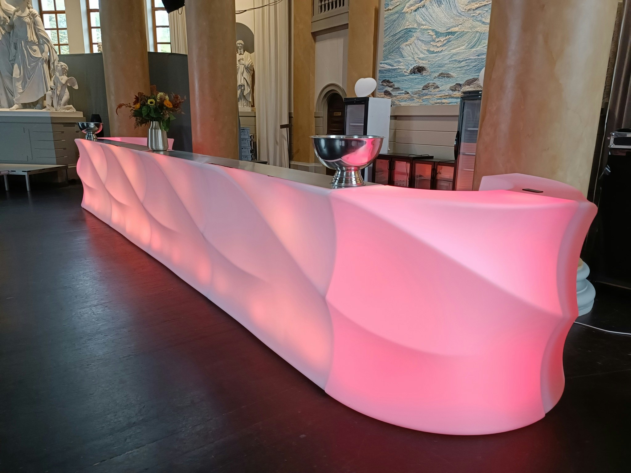 Hyr lång bardisk, New Wave LED - 9,6 meter