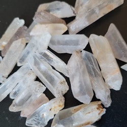 Kristall - rå bergkristall spets