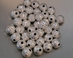 Silverpärlor med struktur i mässing 20stk