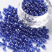 4mm seed beadsmixade färger 40 gram mörkblå