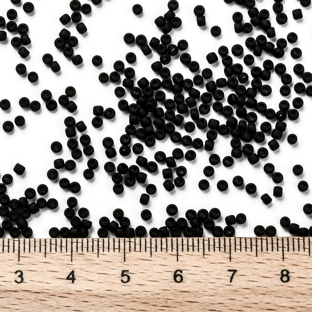 Seed bead 11/0 Toho Opaque frost jet (49F) 10 gram