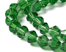 Glaspärlor bicones 6mm på sträng grön