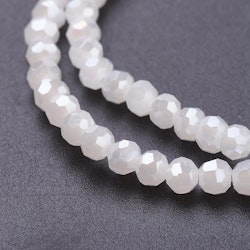 3144 glaspärla imiterad jade 3mm fasett vit