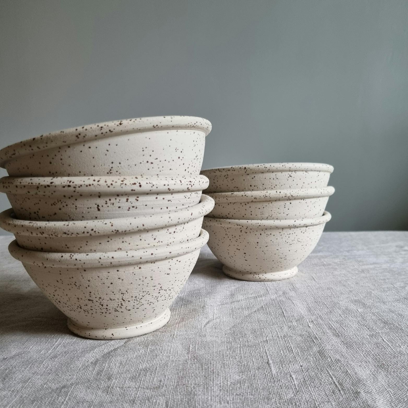 Skålar i keramik, Lervis