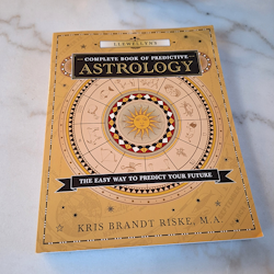 Llewellyn's Complete Book of Predictive Astrology