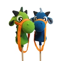 VIRKMÖNSTER Käppdraken YOKO • Hobby dragon • amigurumi virkbeskrivning • crochetbykim • PDF