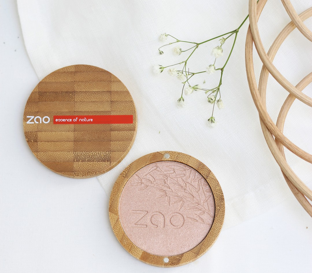 Zao Shine Up Powder