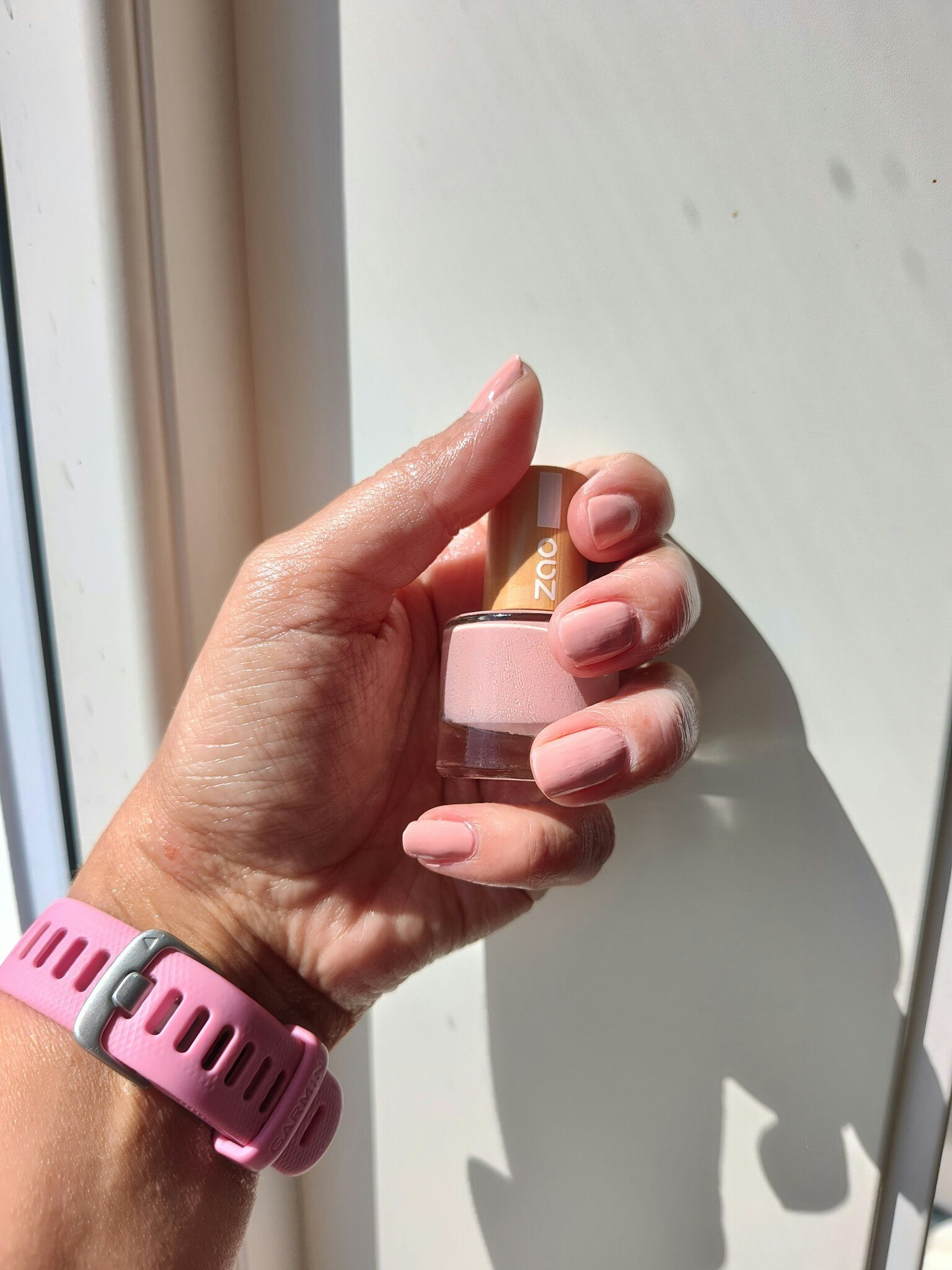 Zao Neglelakk 675 Frosted Pink