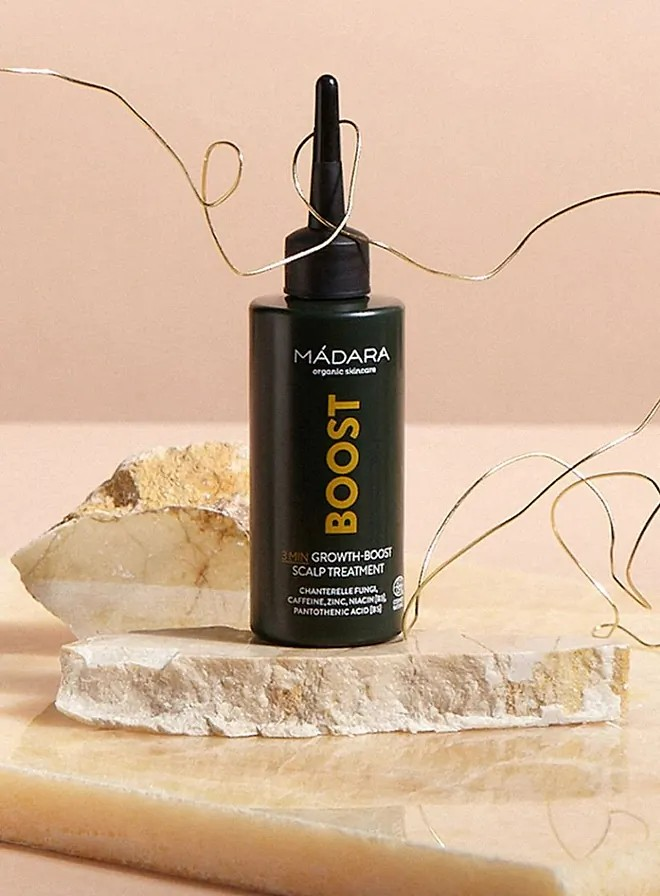 Madara BOOST Growth-Boost Scalp Treatment – stimulerer hodebunnen og styrker håret, motvirker hårtap og fremmer vekst for fyldigere hår.